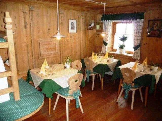 Berggasthaus Agritur Moserhof Braies  Bagian luar foto