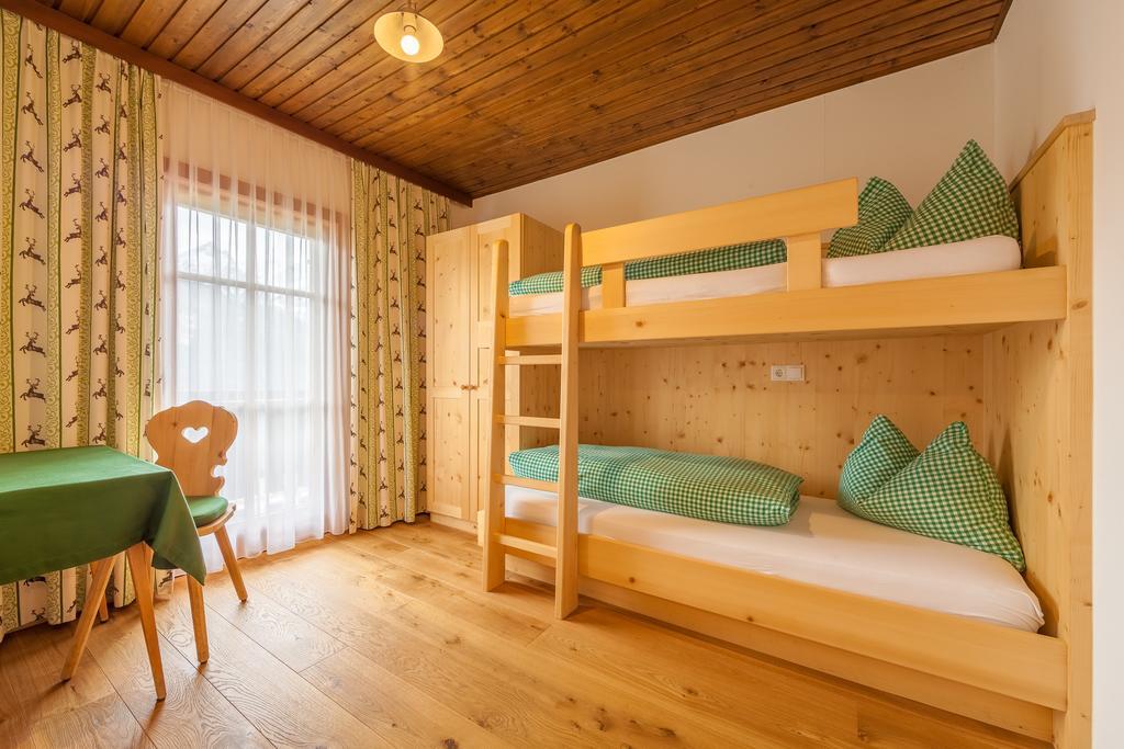 Berggasthaus Agritur Moserhof Braies  Bagian luar foto