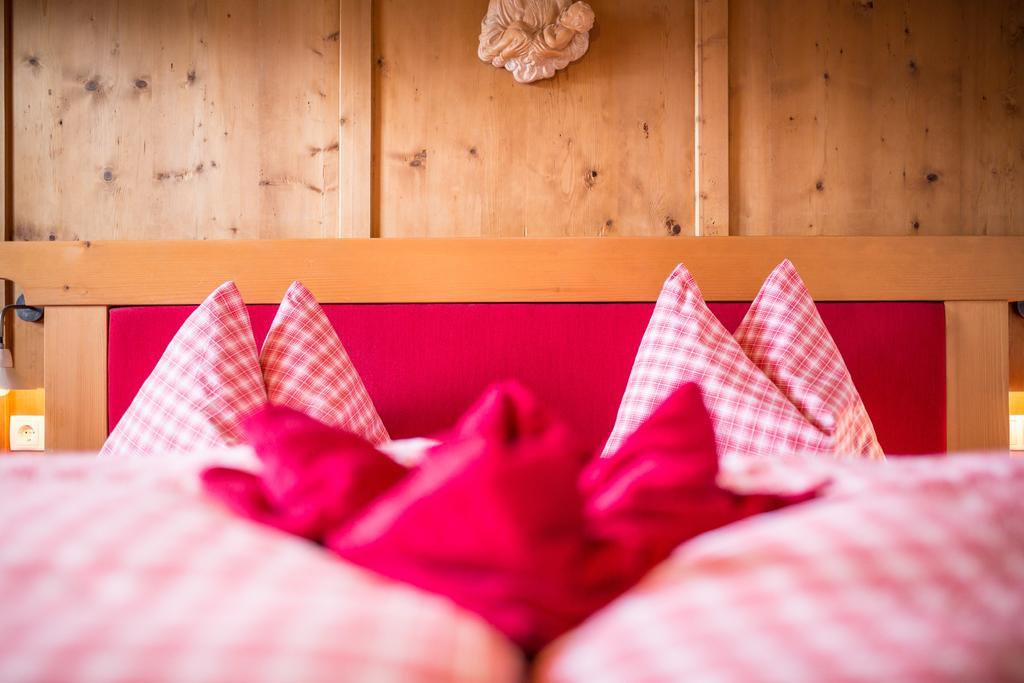 Berggasthaus Agritur Moserhof Braies  Bagian luar foto